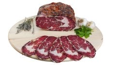 COĞRAFİ İŞARETLİ ÇEMENSİZ TÜTÜNLÜK PASTIRMA (250GR)