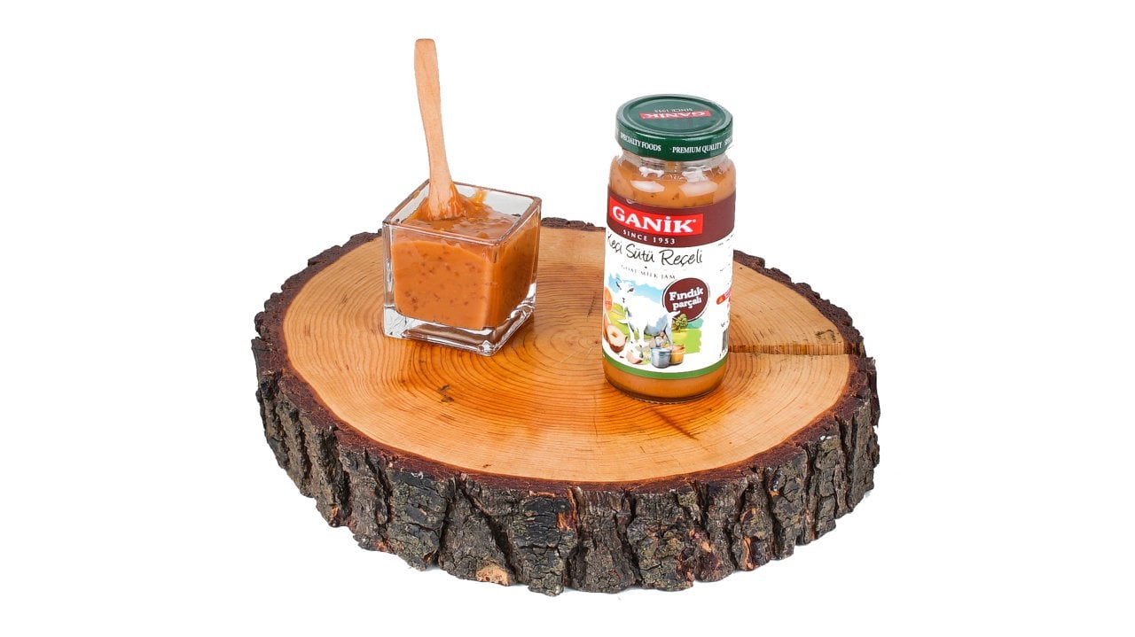 FINDIK PARÇALI KEÇİ SÜTÜ REÇELİ (270GR)